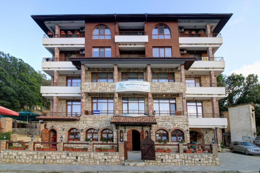 Апартамент / Мезонет В Шкорпиловци Shkorpilovtsi Exterior photo